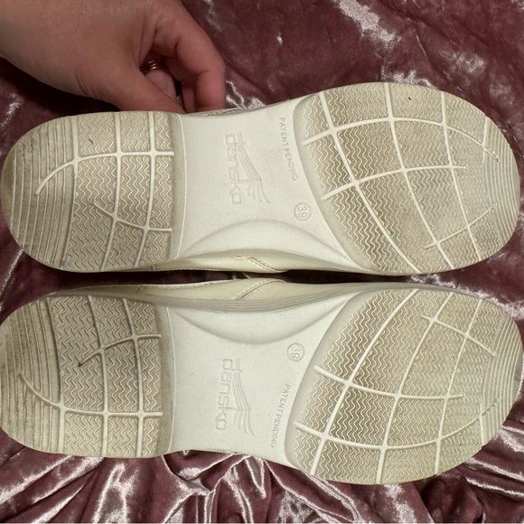 Dansko LT Pro Clogs - Bright White - Size 39 - US 7.5/8 - Picture 2 of 5